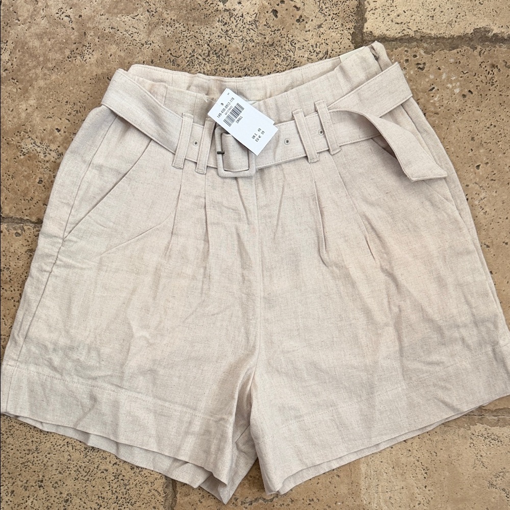 Abercrombie & Fitch High Waist Beige Shorts